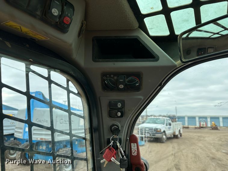 image for item LP9836 2016 Caterpillar 239D  tracked skid steer loader