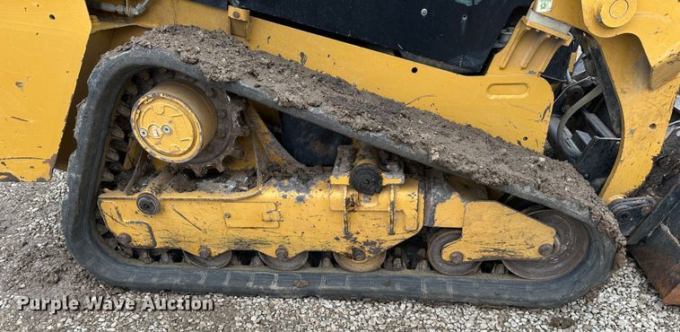 image for item LP9836 2016 Caterpillar 239D  tracked skid steer loader