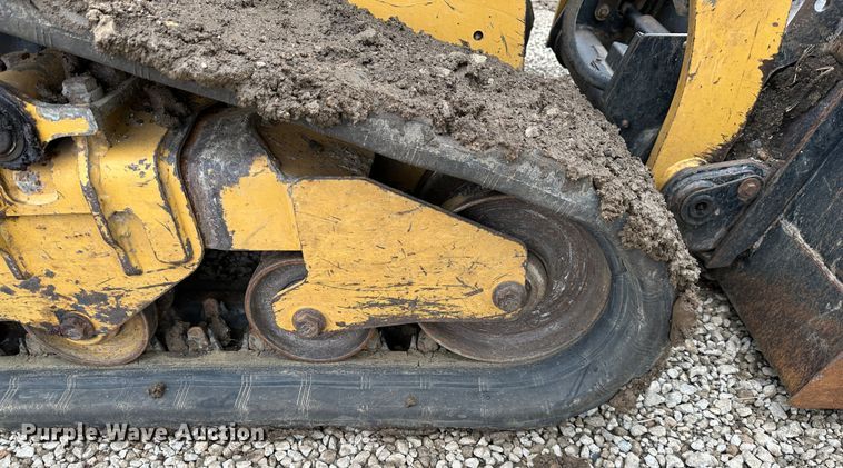 image for item LP9836 2016 Caterpillar 239D  tracked skid steer loader