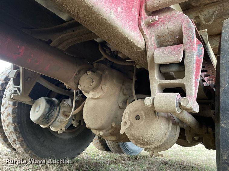 image for item LR9539 1999 International 9200  dump truck