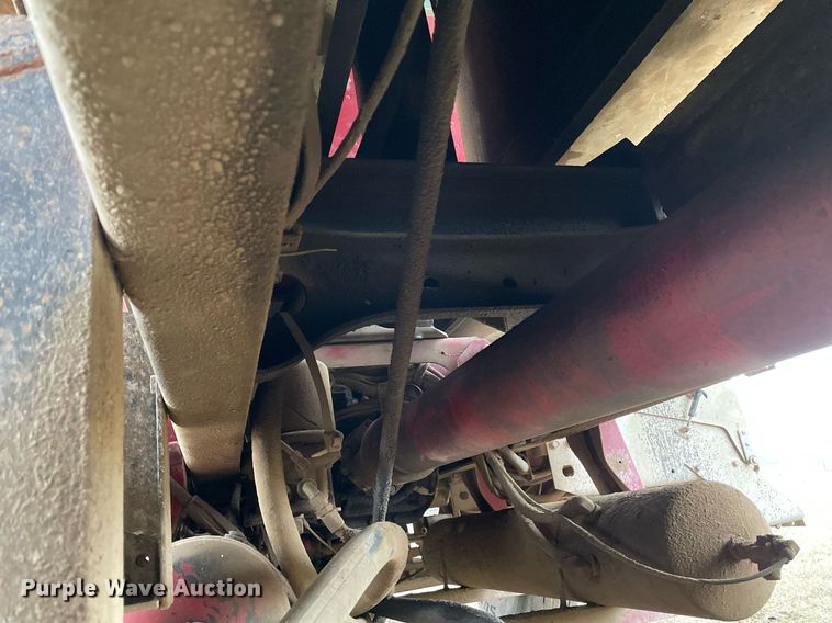 image for item LR9539 1999 International 9200  dump truck