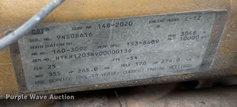 image for item LR9539 1999 International 9200  dump truck