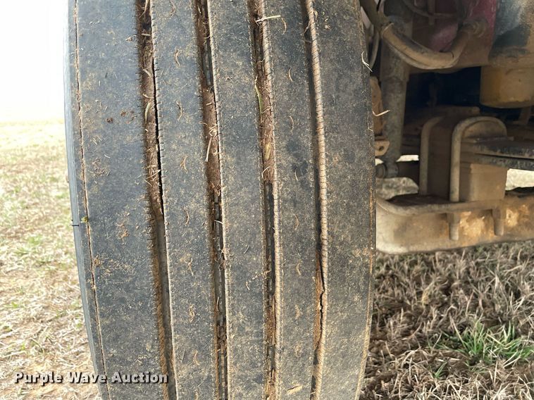 image for item LR9539 1999 International 9200  dump truck