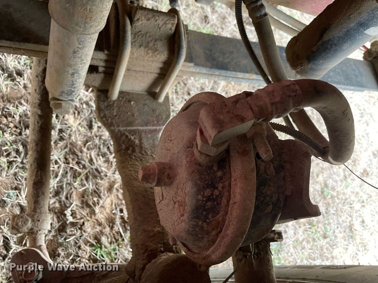 image for item LR9539 1999 International 9200  dump truck