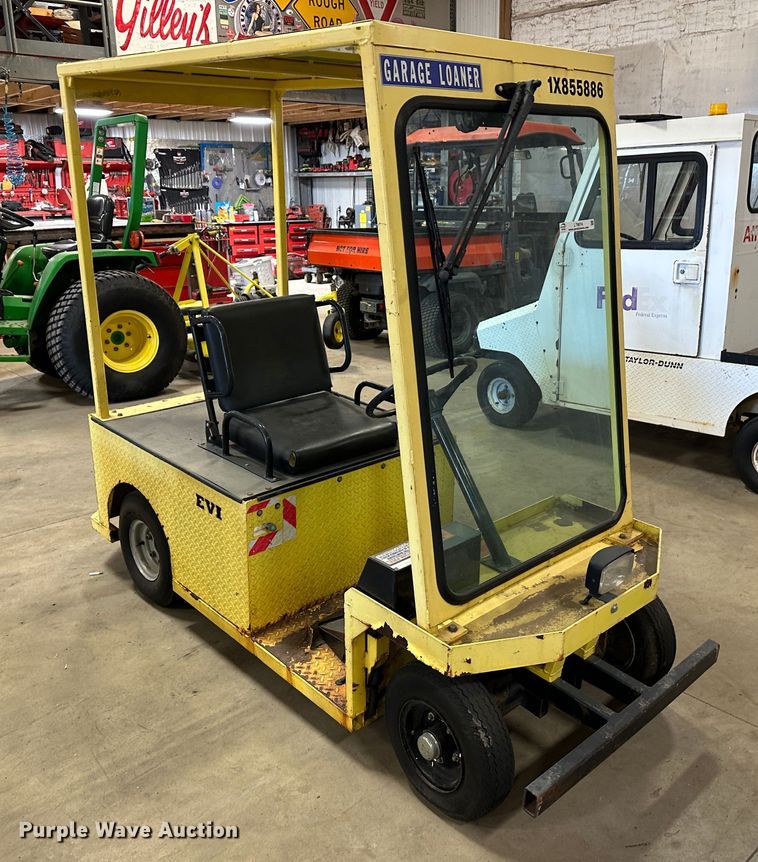 image for item LT9074 (2) EVI P436 utility carts