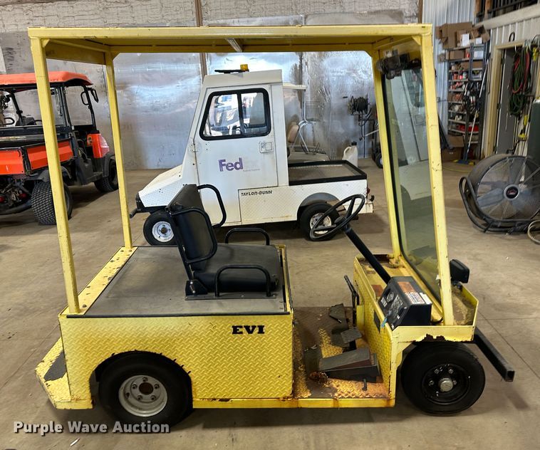 image for item LT9074 (2) EVI P436 utility carts