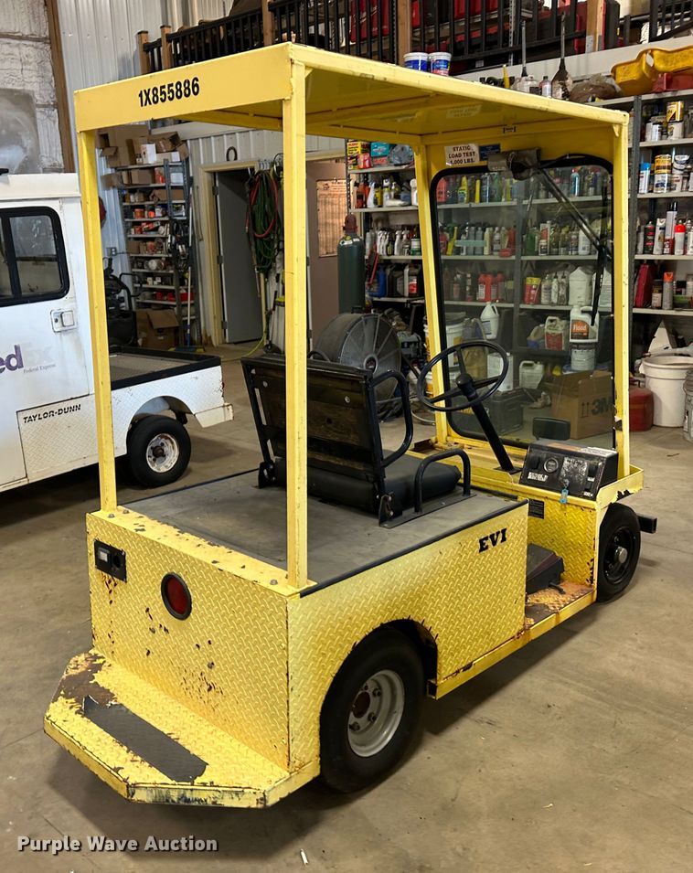 image for item LT9074 (2) EVI P436 utility carts