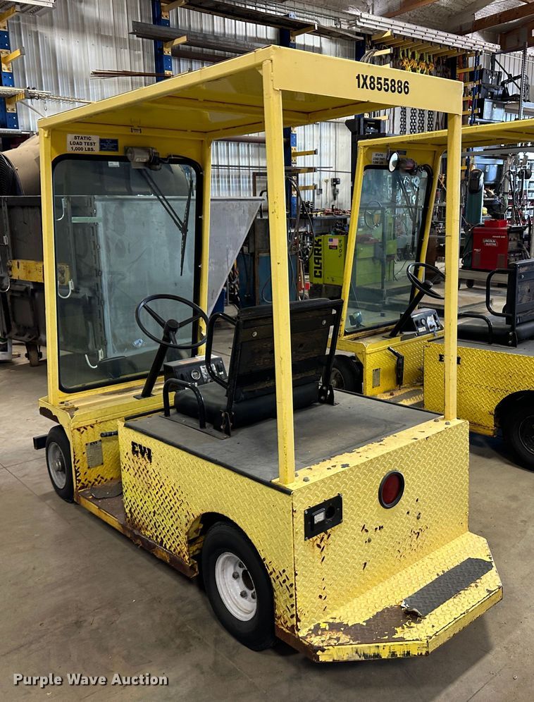 image for item LT9074 (2) EVI P436 utility carts