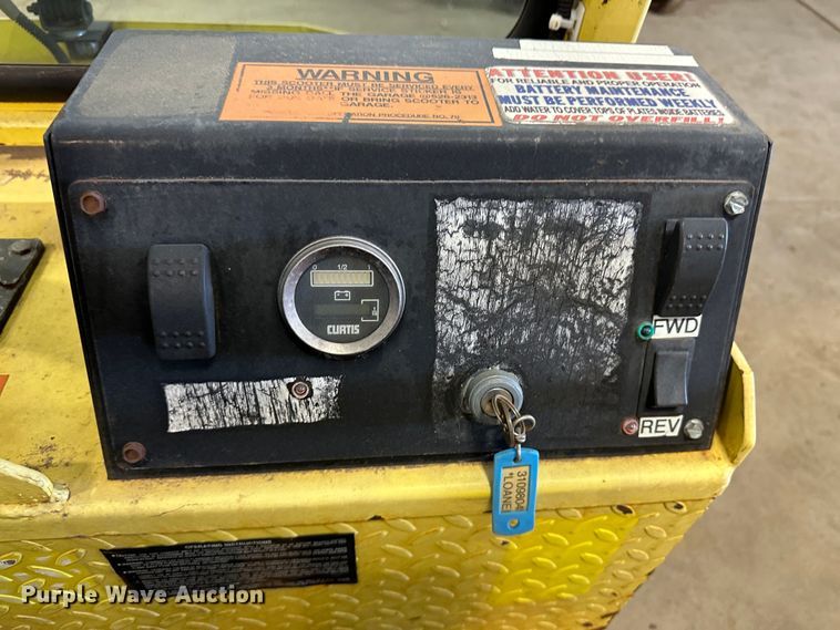 image for item LT9074 (2) EVI P436 utility carts