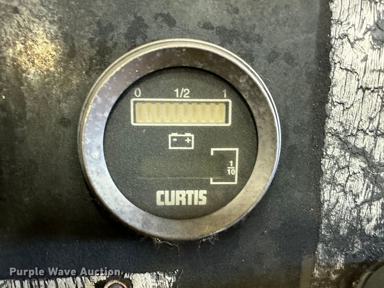 image for item LT9074 (2) EVI P436 utility carts