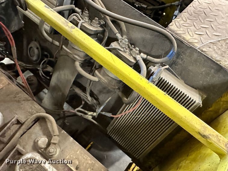 image for item LT9074 (2) EVI P436 utility carts