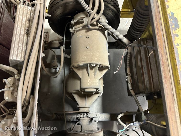 image for item LT9074 (2) EVI P436 utility carts