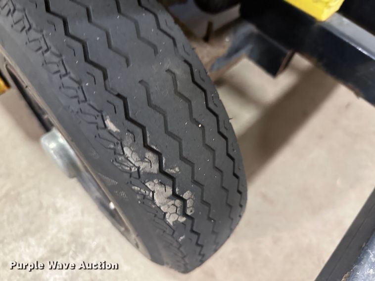 image for item LT9074 (2) EVI P436 utility carts