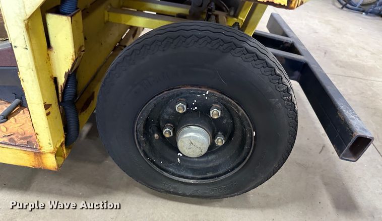 image for item LT9074 (2) EVI P436 utility carts