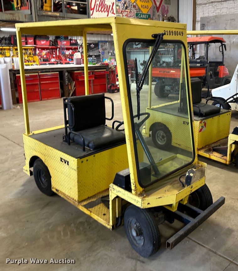 image for item LT9074 (2) EVI P436 utility carts