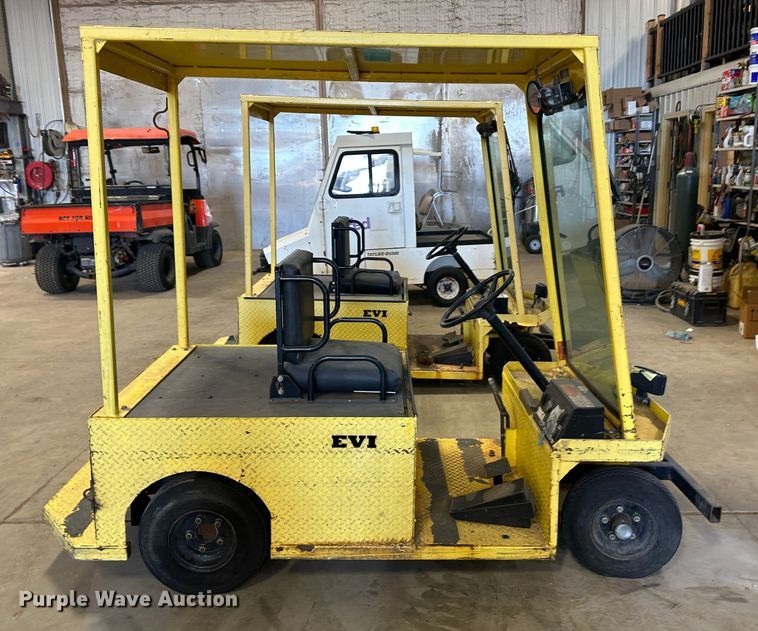 image for item LT9074 (2) EVI P436 utility carts