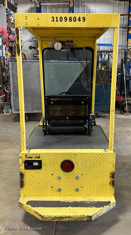 image for item LT9074 (2) EVI P436 utility carts