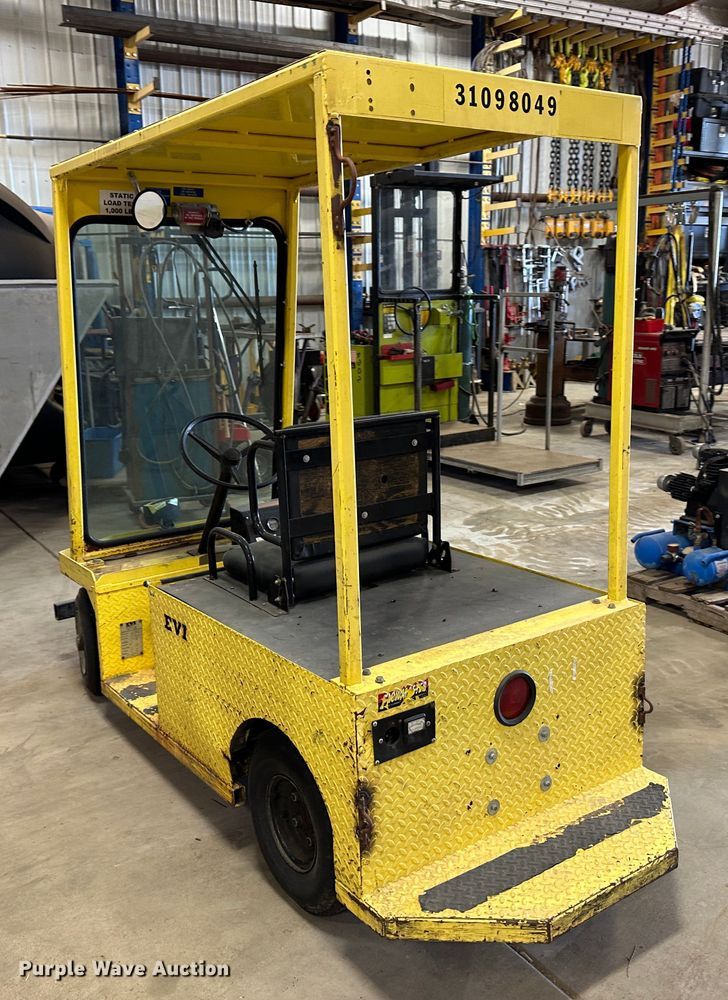 image for item LT9074 (2) EVI P436 utility carts