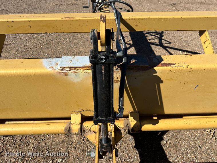 image for item LT9079 Brown  box blade