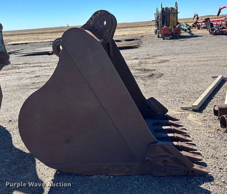 image for item LT9084 Excavator bucket