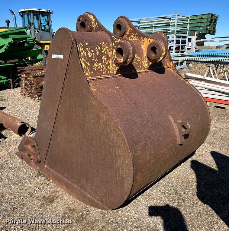 image for item LT9084 Excavator bucket