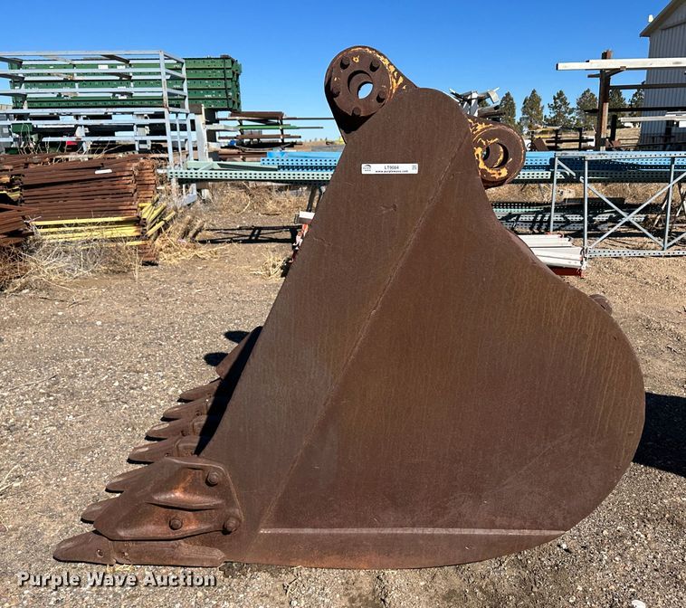 image for item LT9084 Excavator bucket
