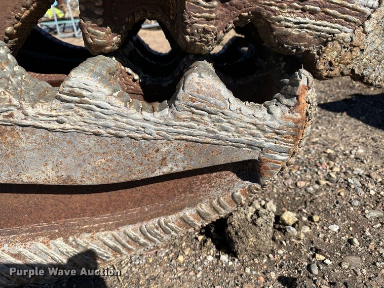 image for item LT9085 Concrete crusher