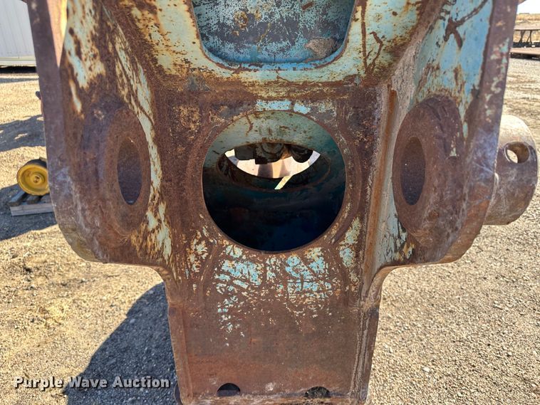 image for item LT9085 Concrete crusher