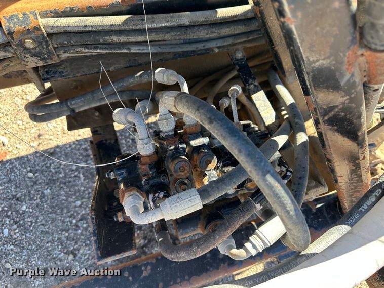 image for item LT9105 Fluid Pro HTD-950  post hole auger