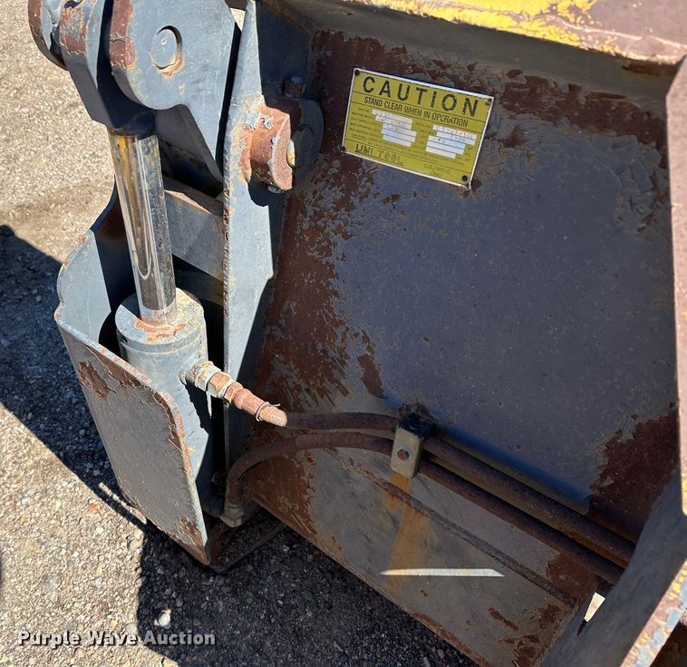 image for item LT9107 (2) backhoe buckets