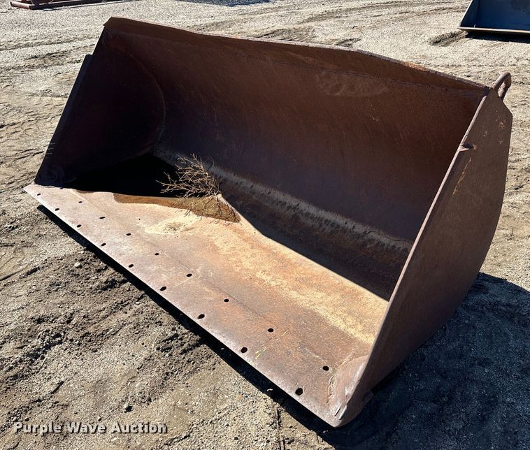 image for item LT9108 (2) buckets