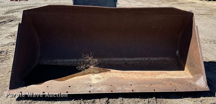 image for item LT9108 (2) buckets