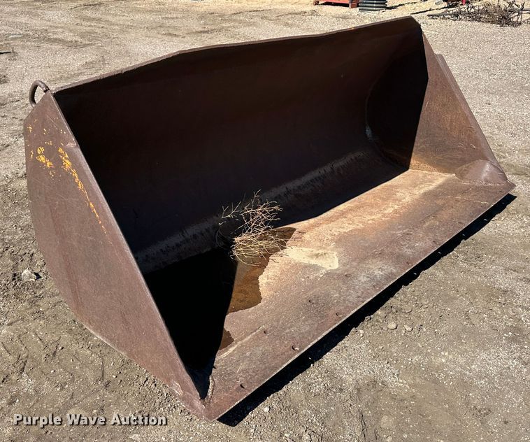 image for item LT9108 (2) buckets