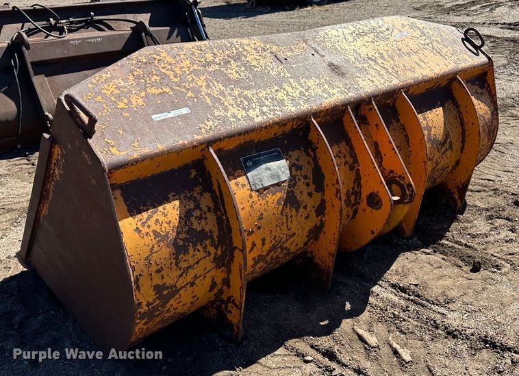 image for item LT9108 (2) buckets