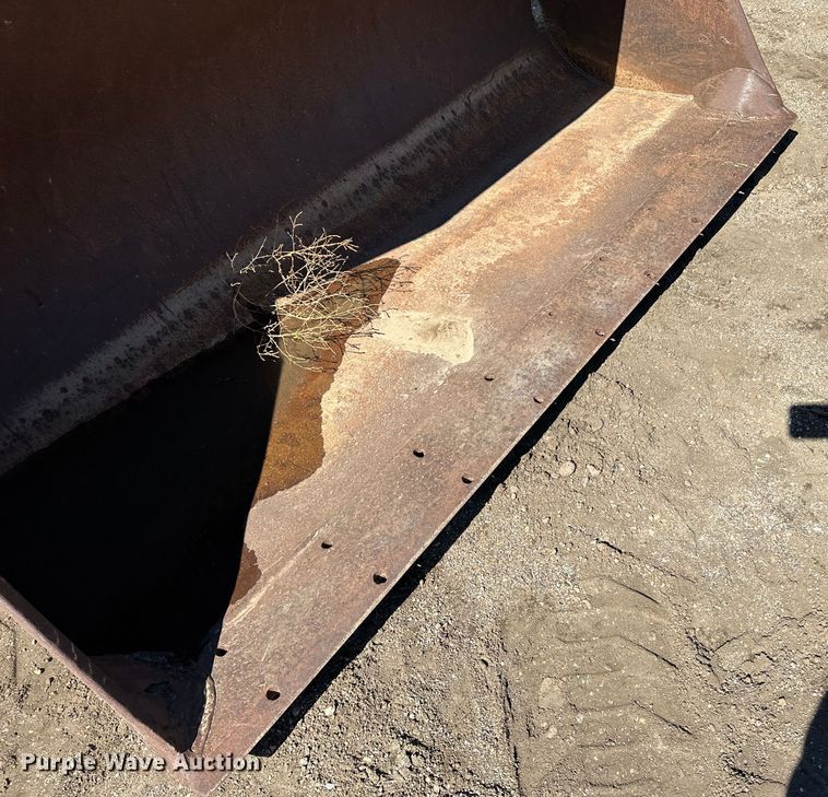 image for item LT9108 (2) buckets