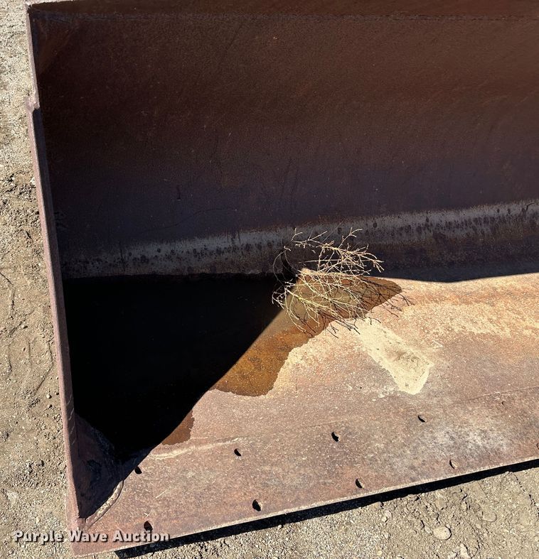 image for item LT9108 (2) buckets