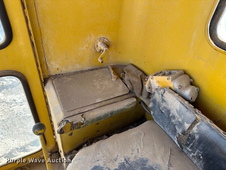 image for item LT9129 Caterpillar 112  motor grader