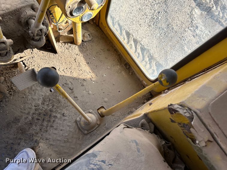 image for item LT9129 Caterpillar 112  motor grader