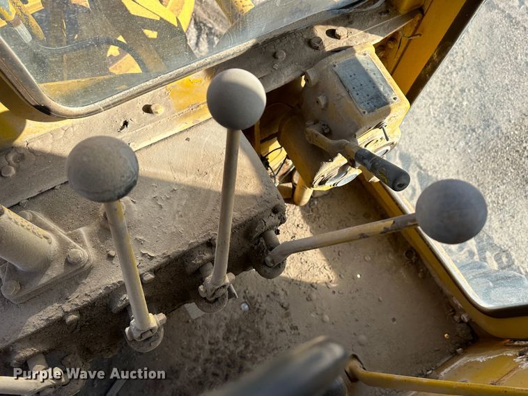 image for item LT9129 Caterpillar 112  motor grader