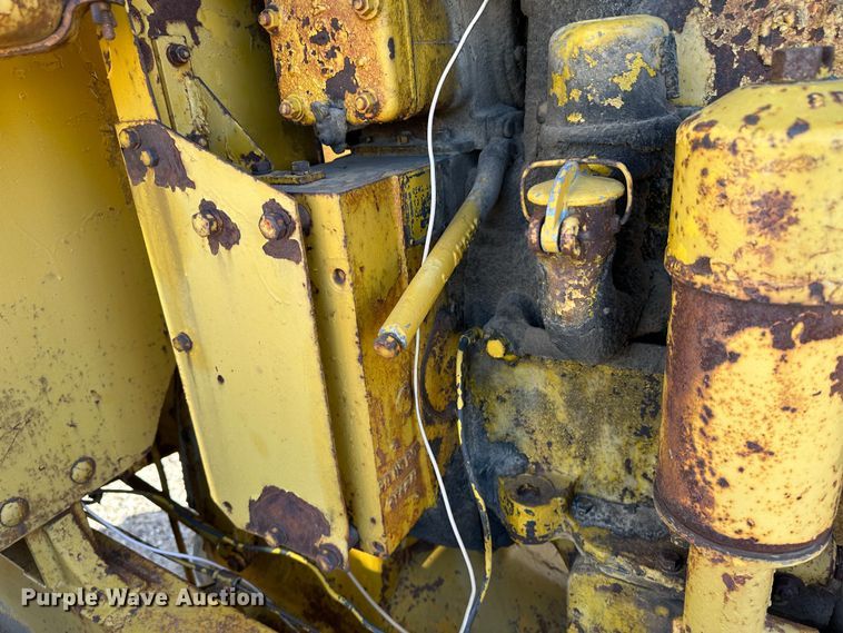 image for item LT9129 Caterpillar 112  motor grader