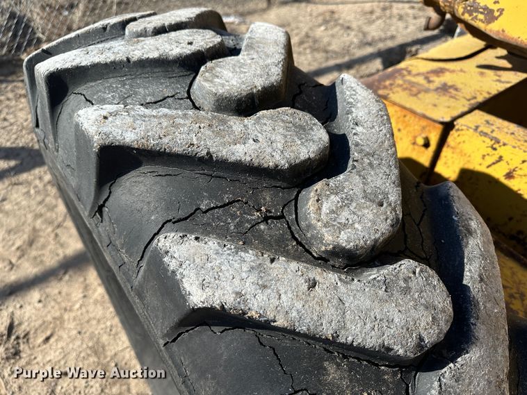 image for item LT9129 Caterpillar 112  motor grader