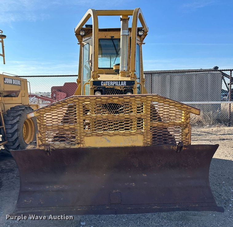 image for item LT9130 Caterpillar D4H Series II  dozer