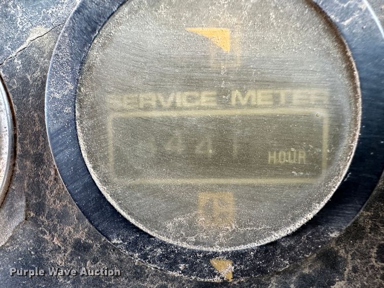 image for item LT9130 Caterpillar D4H Series II  dozer