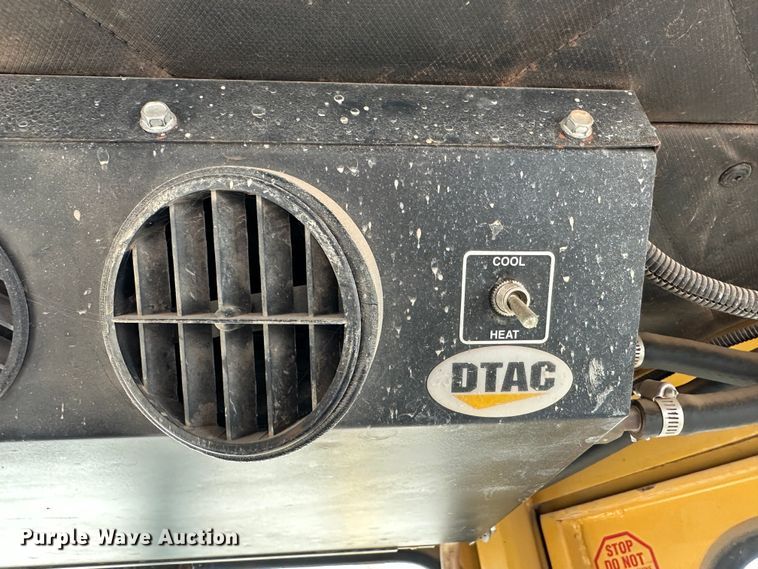 image for item LT9130 Caterpillar D4H Series II  dozer