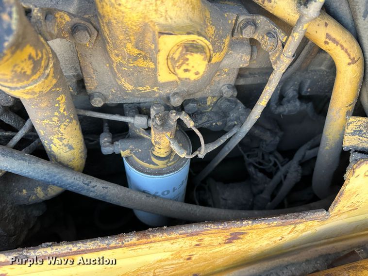 image for item LT9130 Caterpillar D4H Series II  dozer