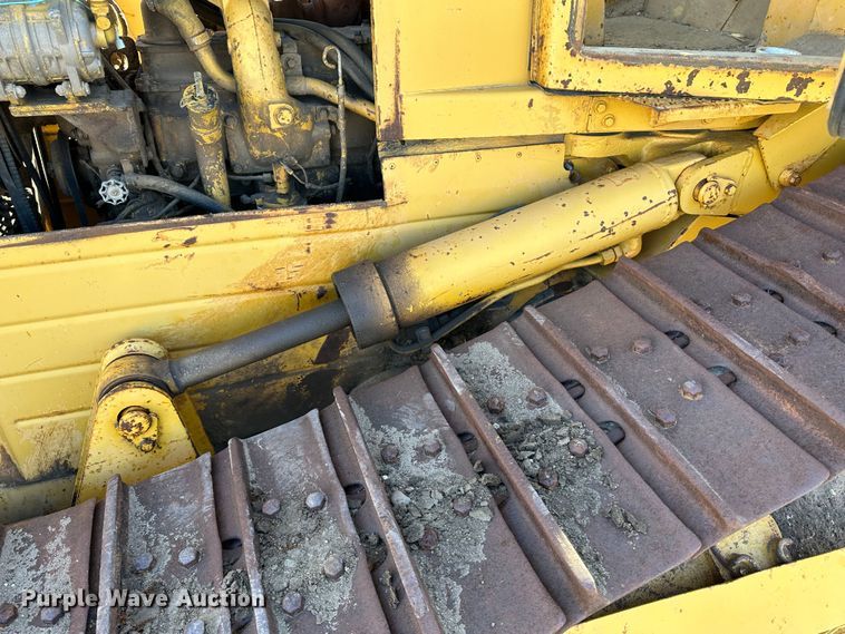 image for item LT9130 Caterpillar D4H Series II  dozer
