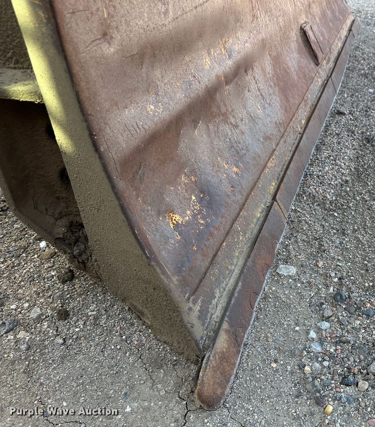 image for item LT9130 Caterpillar D4H Series II  dozer