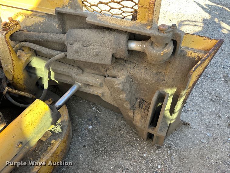 image for item LT9130 Caterpillar D4H Series II  dozer