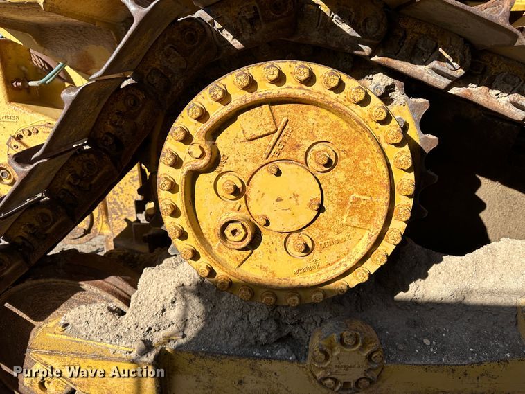 image for item LT9130 Caterpillar D4H Series II  dozer