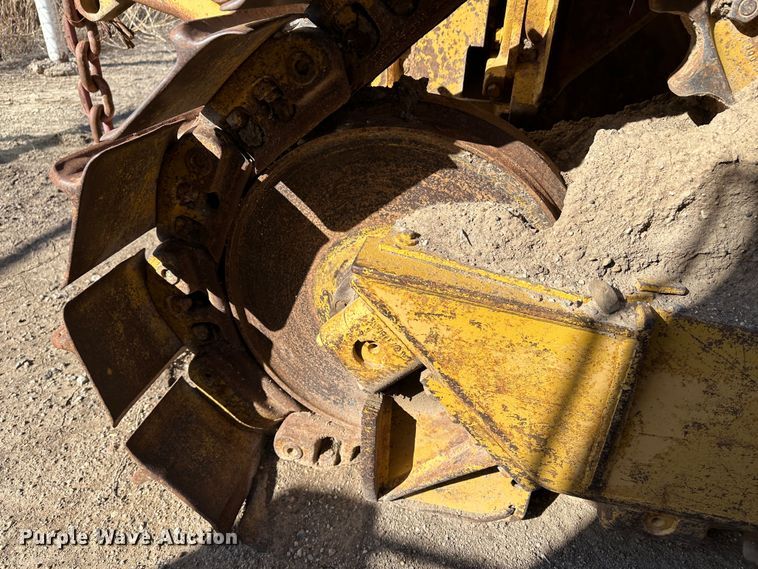 image for item LT9130 Caterpillar D4H Series II  dozer